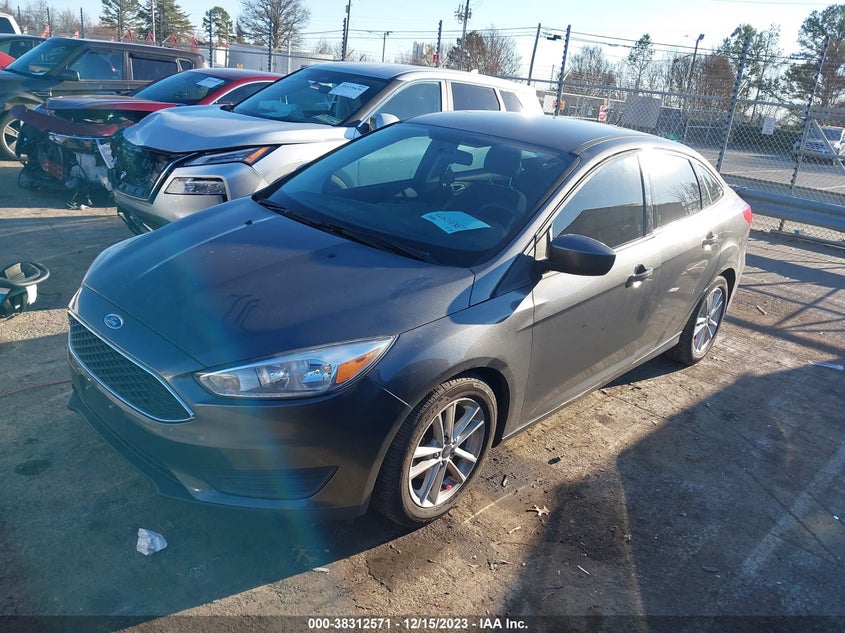 VIN 1FADP3FE7JL331777 2018 FORD FOCUS SE