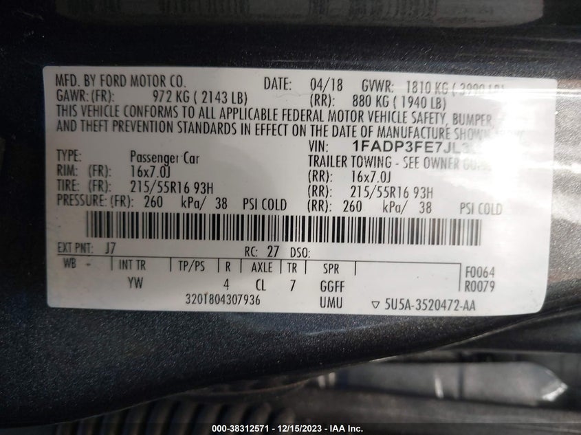 VIN 1FADP3FE7JL331777 2018 FORD FOCUS SE