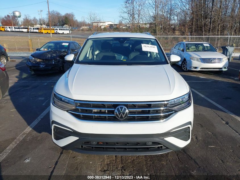 2022 VOLKSWAGEN TIGUAN 2.0T SE - 3VV3B7AX0NM143709