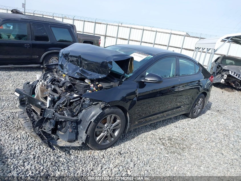 VIN 5NPD84LF0JH250215 2018 HYUNDAI ELANTRA SEL