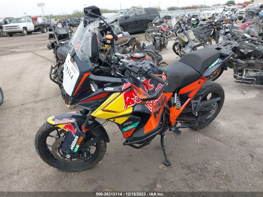 2022 KTM 1290 SUPER ADVENTURE S - VBKV79407NM951164