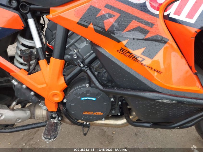 2022 KTM 1290 SUPER ADVENTURE S - VBKV79407NM951164