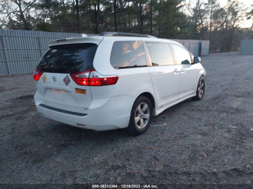 5TDKZ3DC8JS910921 2018 TOYOTA SIENNA, photo no. 4