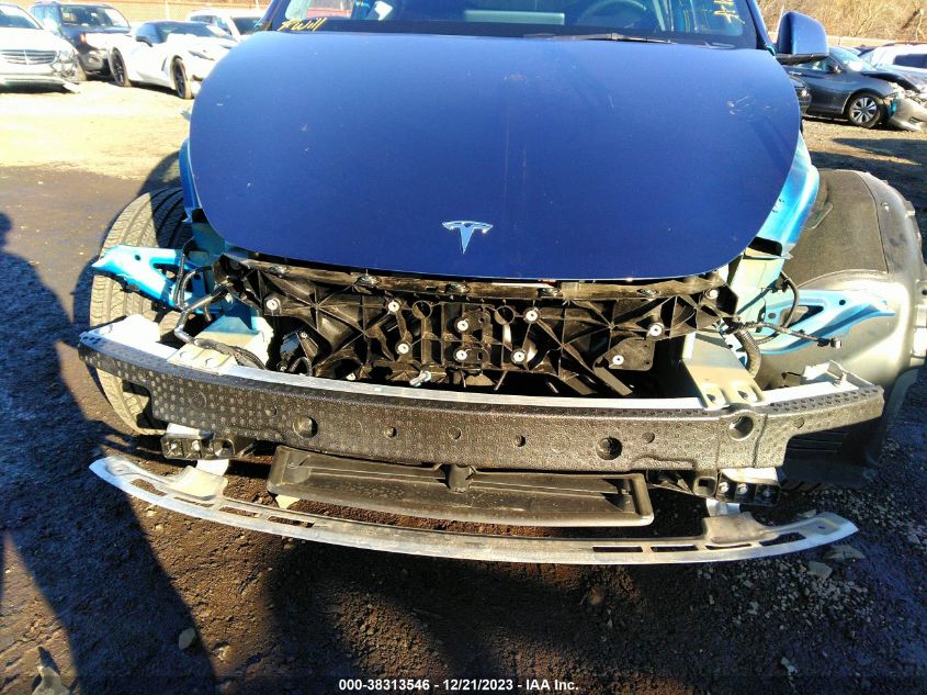 2022 TESLA MODEL Y LONG RANGE DUAL MOTOR ALL-WHEEL DRIVE - 7SAYGDEE7NF327291