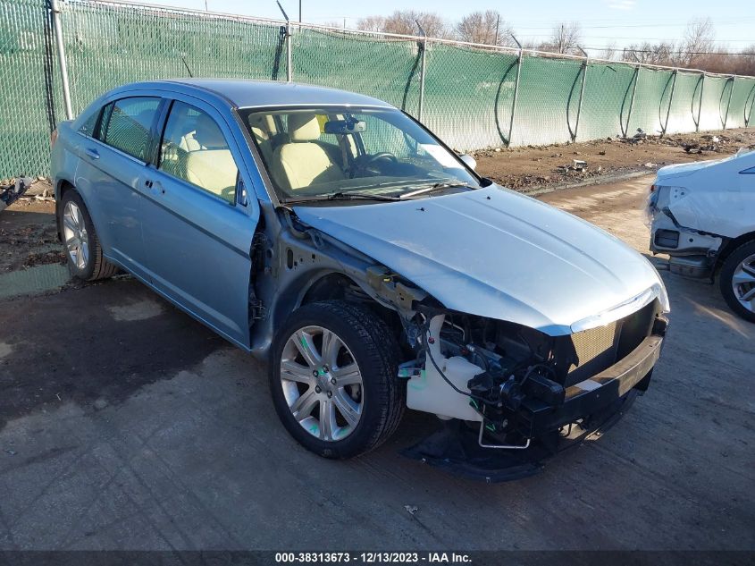 2013 CHRYSLER 200 TOURING - 1C3CCBBB8DN538442