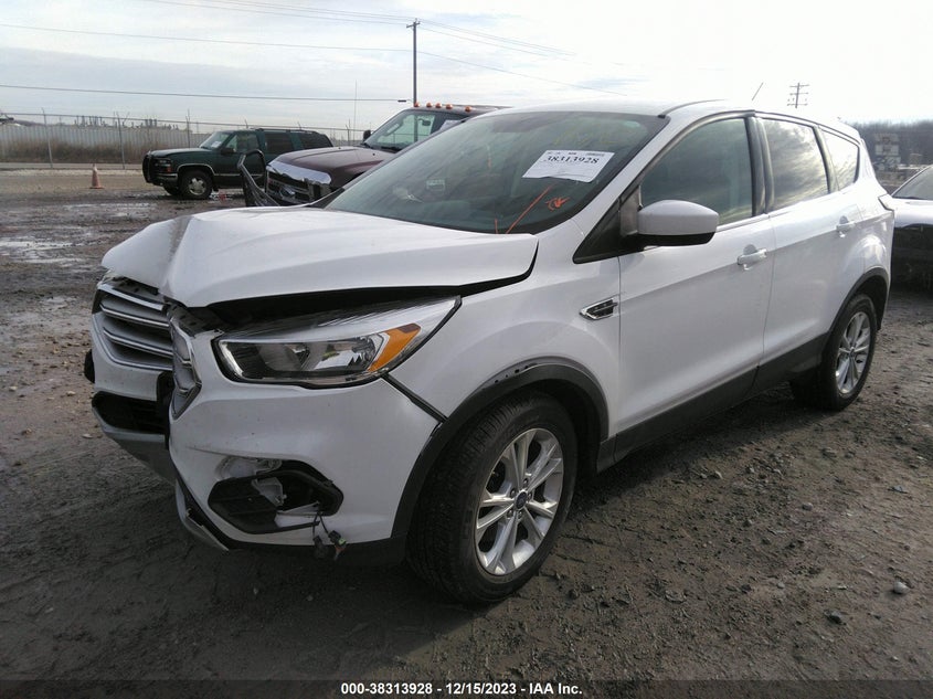 VIN 1FMCU9GD3HUA94339 2017 FORD ESCAPE SE