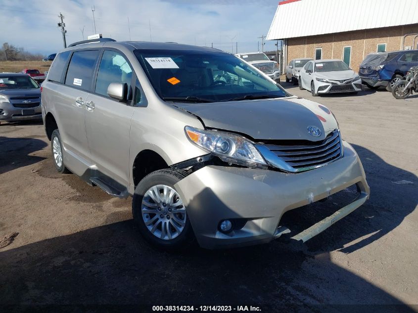 5TDYZ3DC0HS786745 2017 TOYOTA SIENNA, photo no. 1