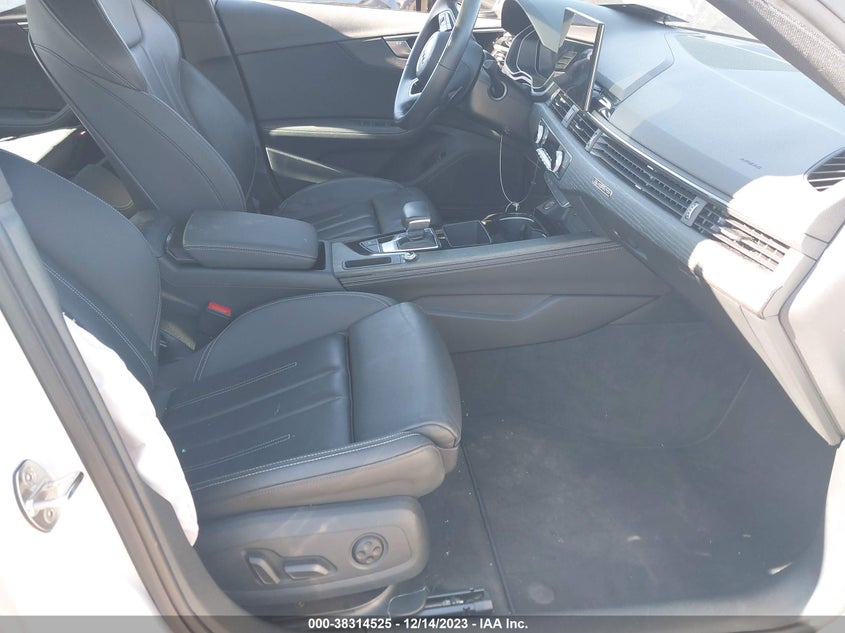 VIN WAUEAAF4XNN013736 2022 AUDI A4 PREMIUM PLUS 45 TFSI S LINE QUATTRO S TRONIC