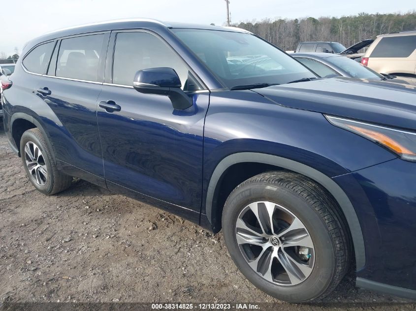 2021 TOYOTA HIGHLANDER XLE - 5TDGZRAH2MS044193