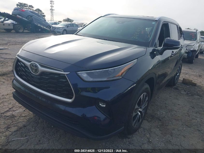 2021 TOYOTA HIGHLANDER XLE - 5TDGZRAH2MS044193