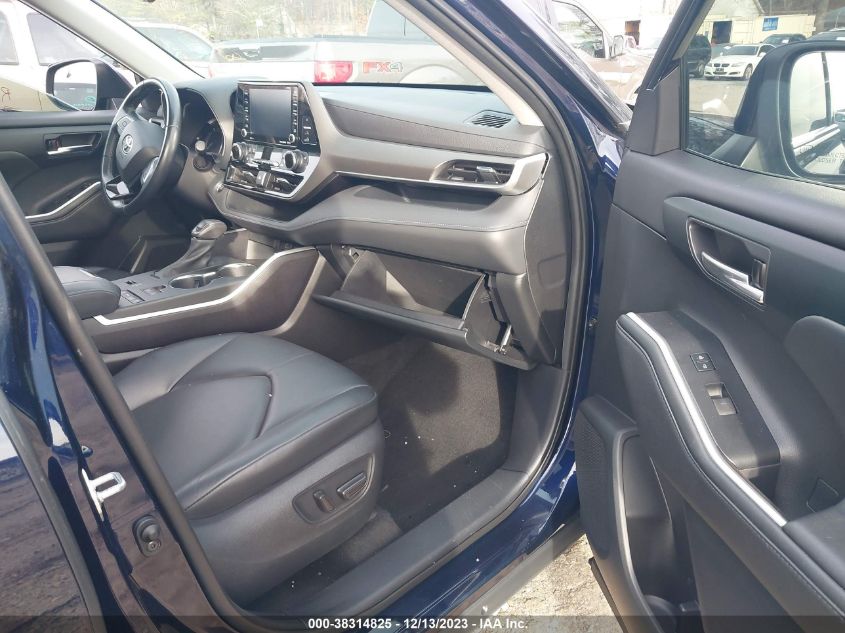 2021 TOYOTA HIGHLANDER XLE - 5TDGZRAH2MS044193