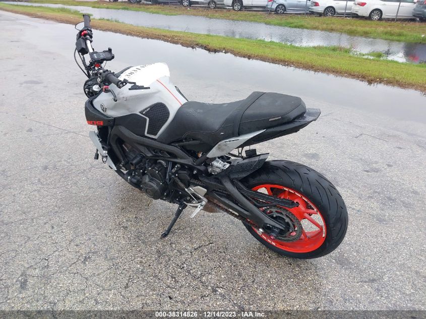 2019 YAMAHA MT09 JYARN53E3KA005828