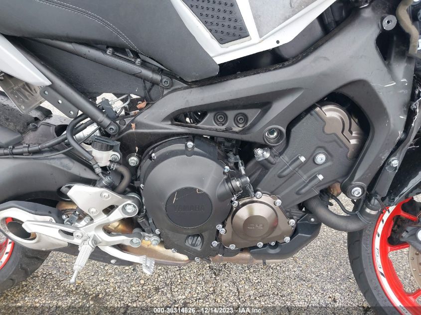 2019 YAMAHA MT09 JYARN53E3KA005828