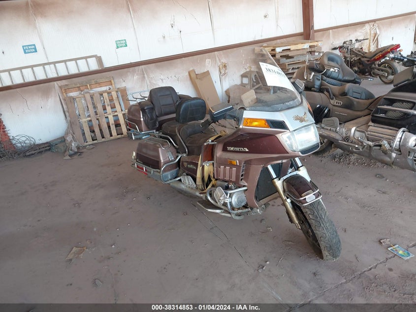 HONDA GOLDWING 1996. Lot# 38314853. VIN 5NPEB4AC6BH109195. Photo 1