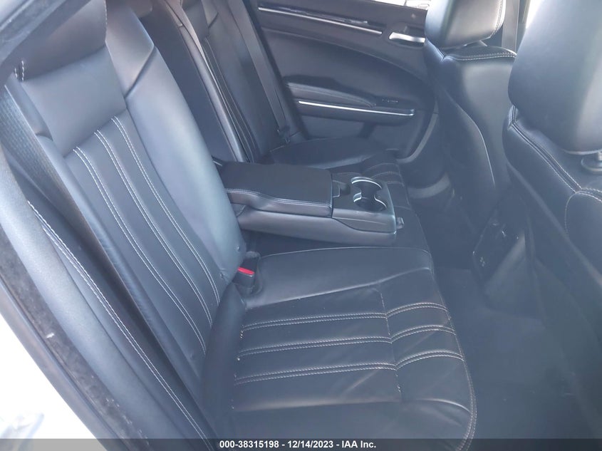 VIN 2C3CCABGXJH201751 2018 CHRYSLER 300 300S