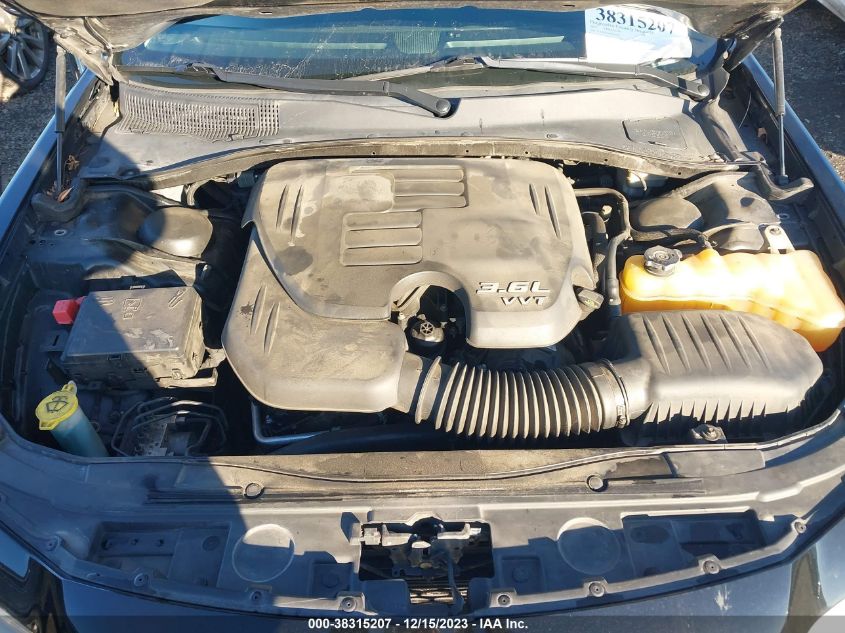 2015 CHRYSLER 300C 2C3CCAEG9FH735827