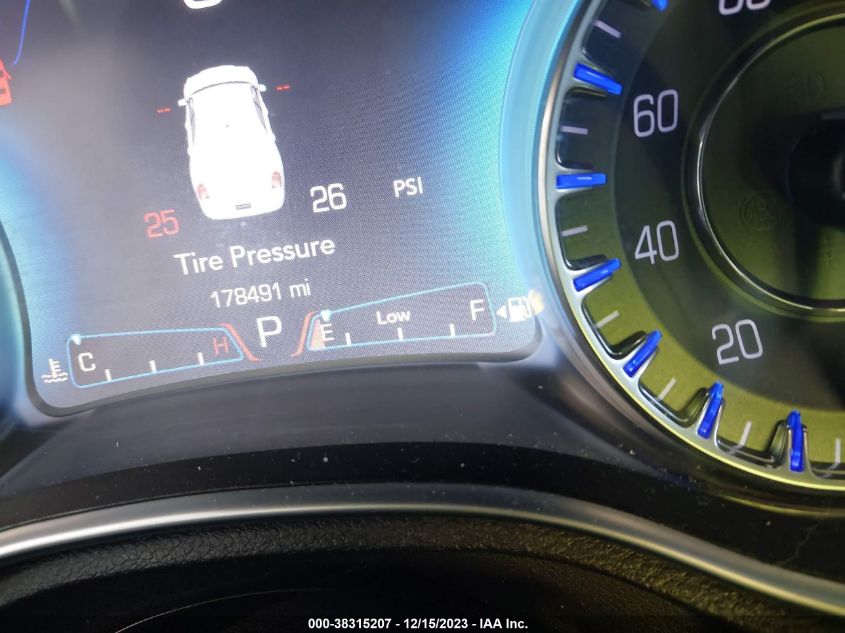 2015 CHRYSLER 300C 2C3CCAEG9FH735827