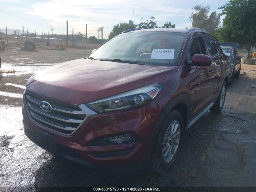 2017 HYUNDAI TUCSON SE - KM8J33A43HU460400