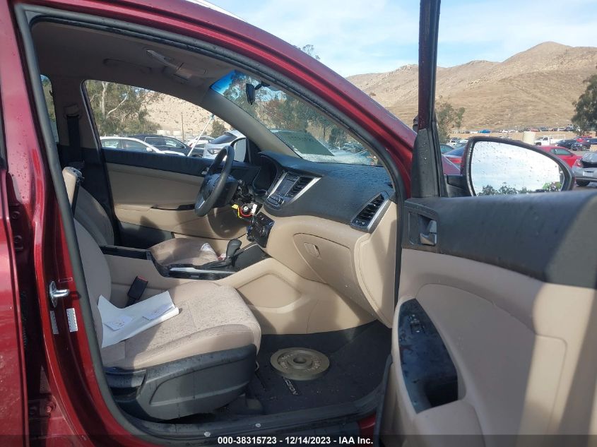 2017 HYUNDAI TUCSON SE - KM8J33A43HU460400