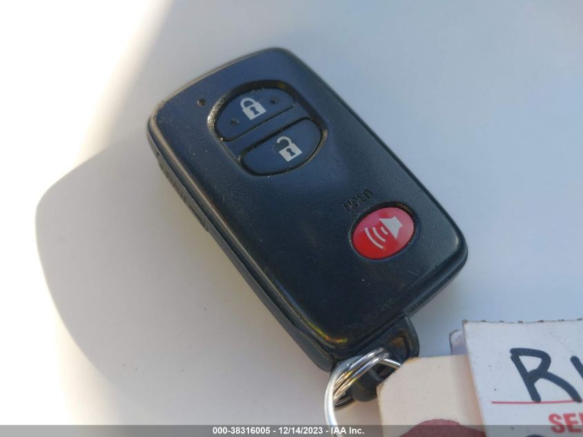 2013 TOYOTA PRIUS TWO - JTDKN3DU6D5586172