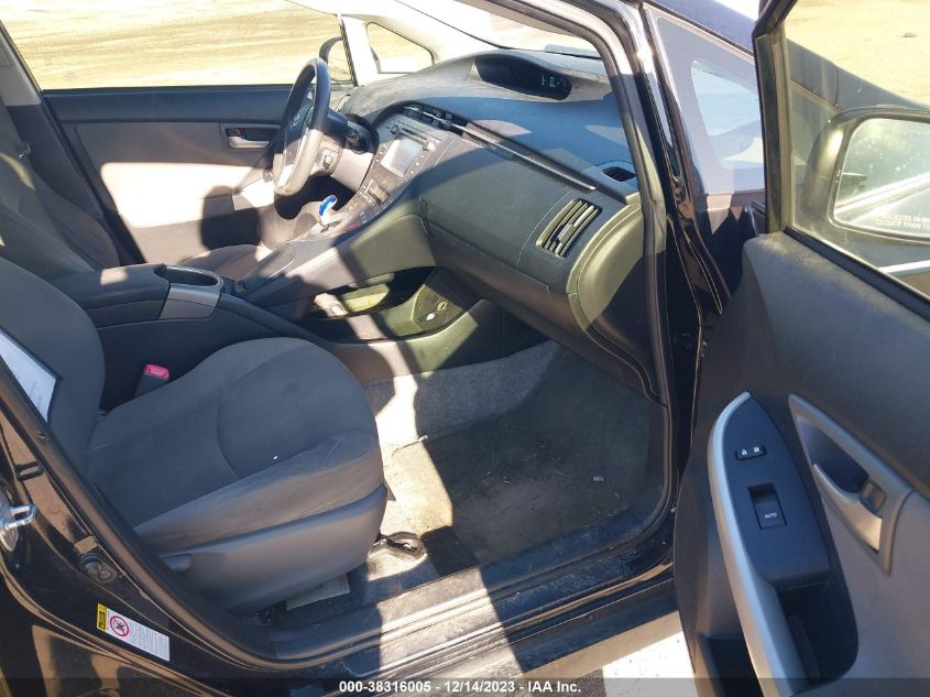 2013 TOYOTA PRIUS TWO - JTDKN3DU6D5586172