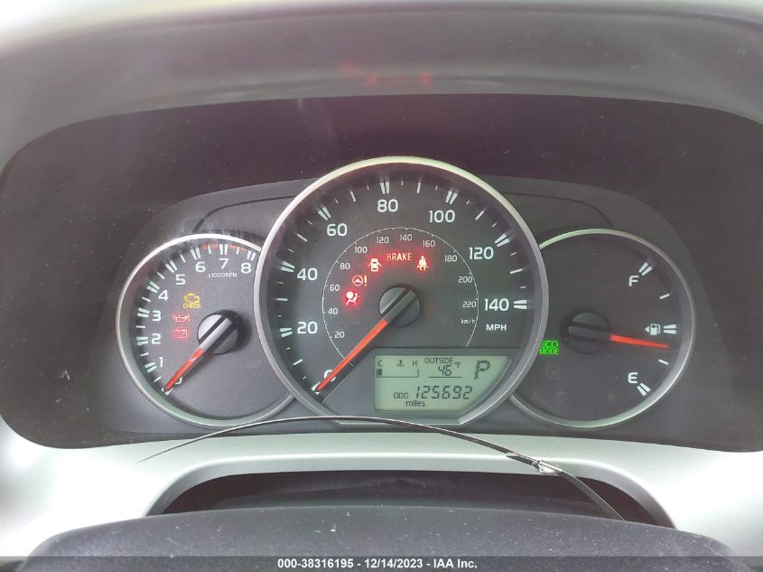 2016 TOYOTA RAV4 LE - JTMZFREV7GJ096888