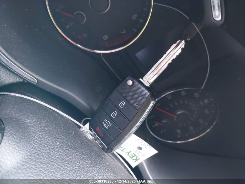 2016 KIA FORTE LX - KNAFX4A63G5483767