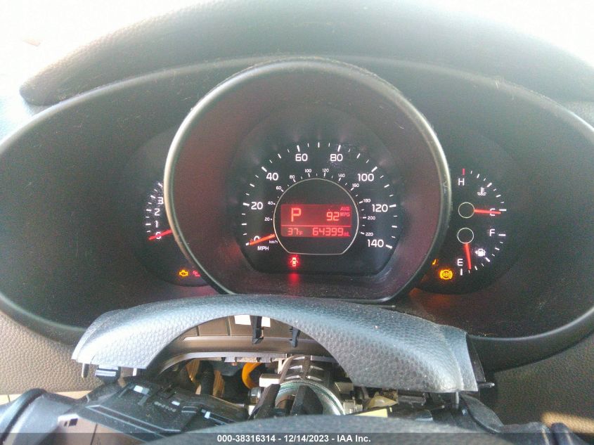 2016 KIA SOUL + - KNDJP3A56G7828437