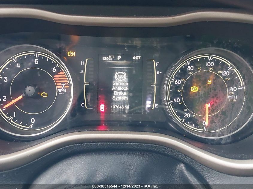 2018 JEEP CHEROKEE LATITUDE FWD - 1C4PJLCB1JD572747