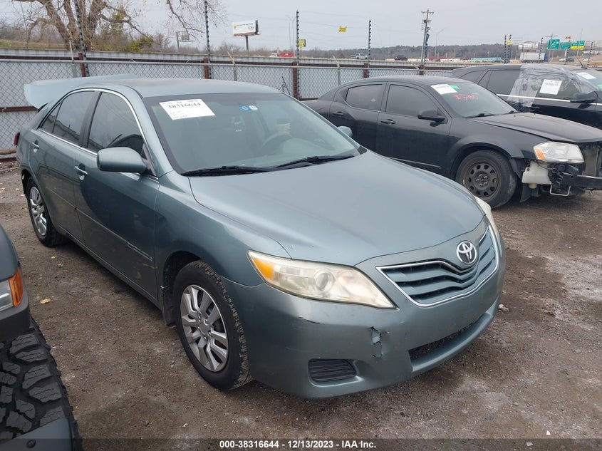 2010 TOYOTA CAMRY