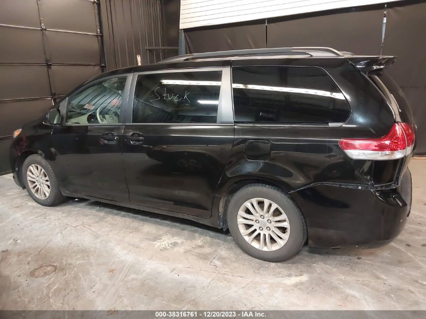 2013 TOYOTA SIENNA XLE - 5TDYK3DC3DS359008