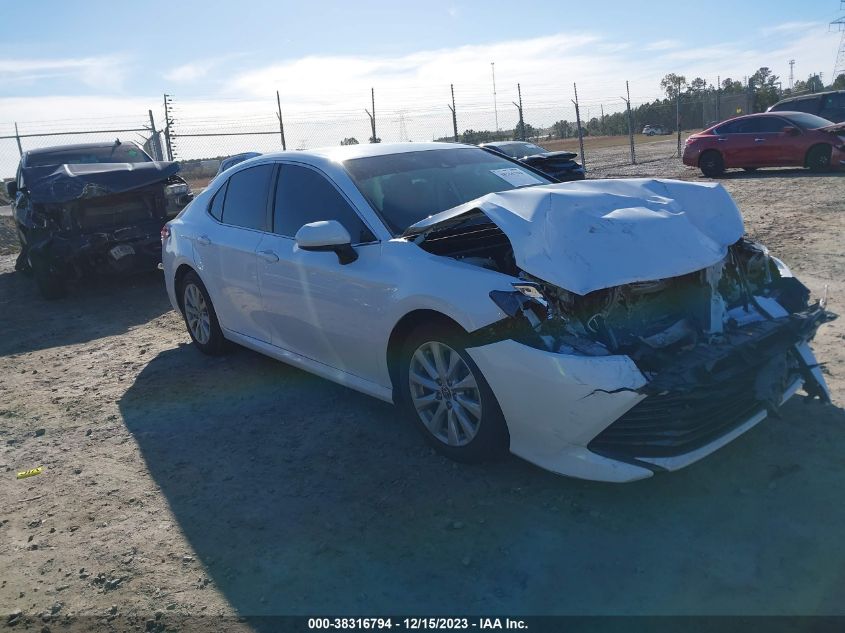 2020 TOYOTA CAMRY LE - 4T1C11AKXLU361986