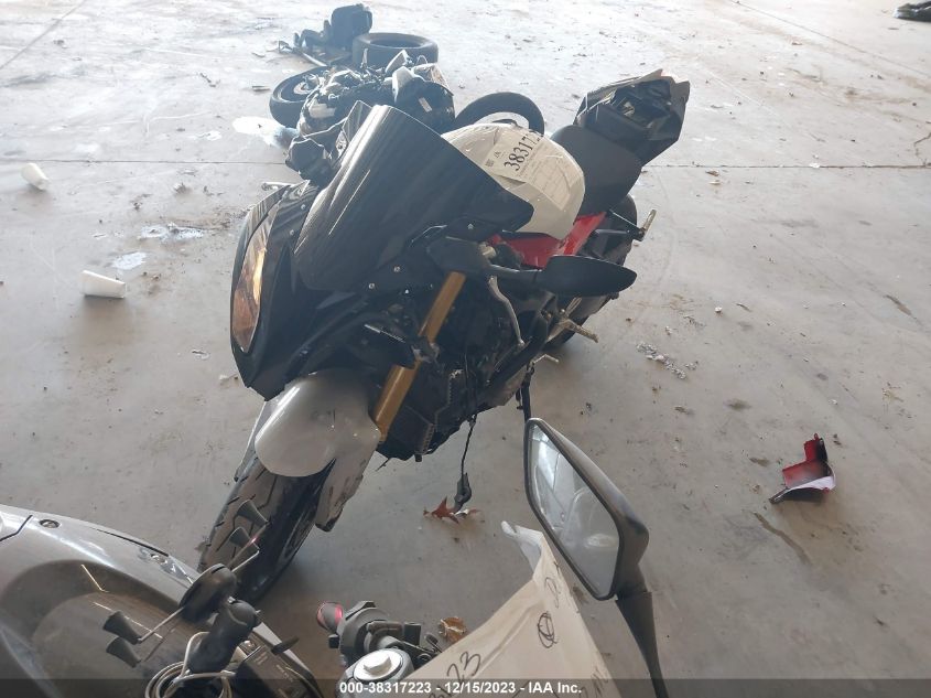 2019 BMW S 1000 RR - WB10D6004KZ711848