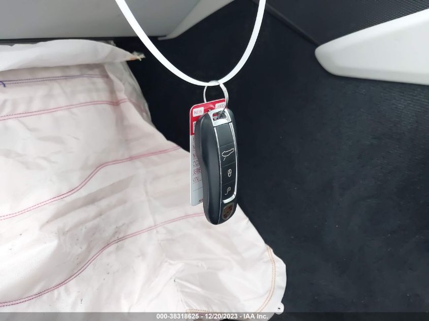 2018 PORSCHE PANAMERA E-HYBRID 4 WP0AE2A79JL176865