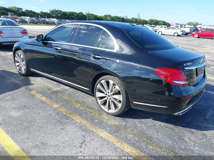 VIN WDDZF4JB2HA101212 2017 MERCEDES-BENZ E 300