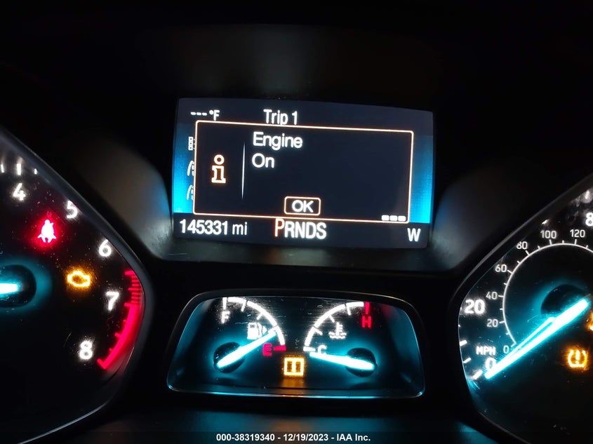 VIN 1FMCU9J99HUE08533 2017 FORD ESCAPE TITANIUM