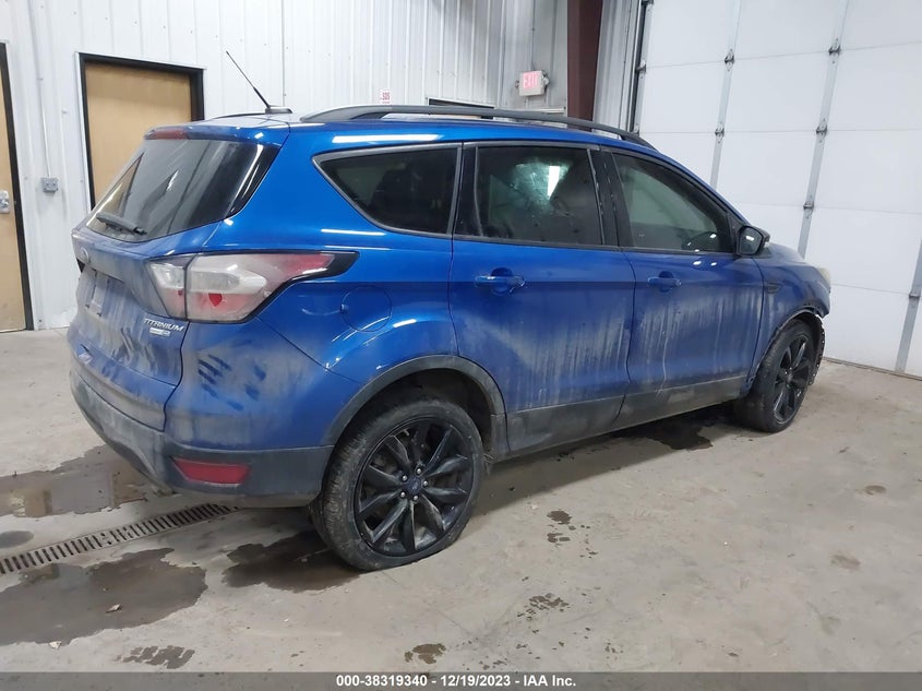VIN 1FMCU9J99HUE08533 2017 FORD ESCAPE TITANIUM