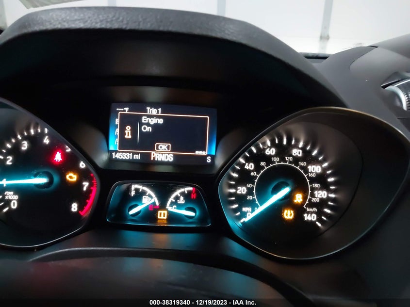 VIN 1FMCU9J99HUE08533 2017 FORD ESCAPE TITANIUM