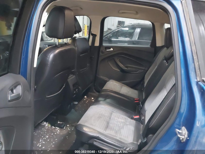 VIN 1FMCU9J99HUE08533 2017 FORD ESCAPE TITANIUM
