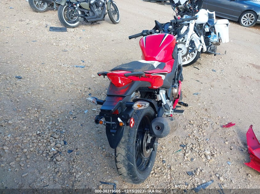 VIN MLHNC5100M5700034 2021 HONDA CBR300 R