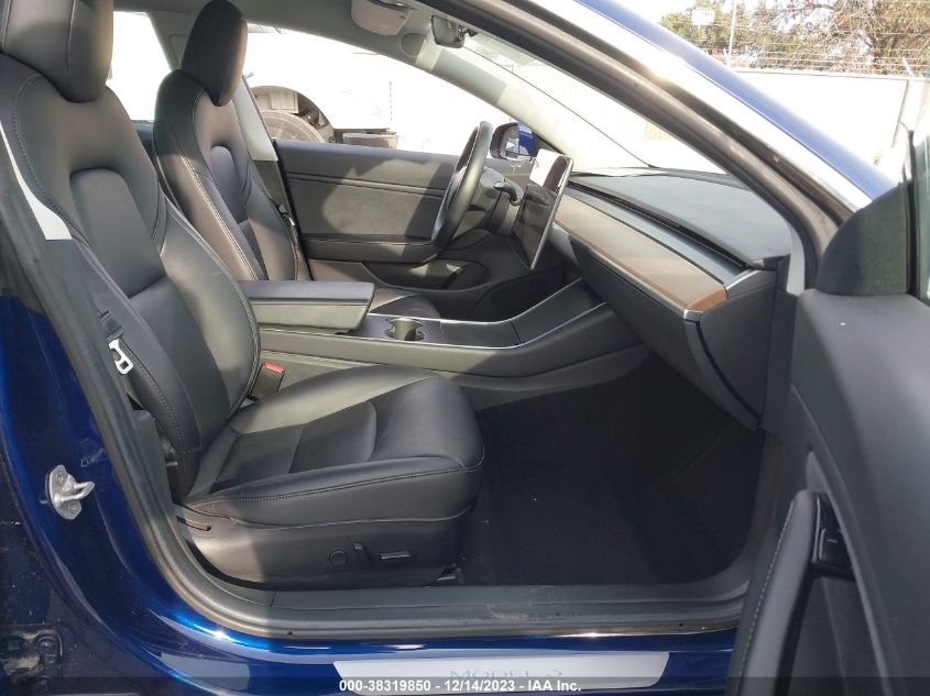 2018 TESLA MODEL 3 LONG RANGE/PERFORMANCE - 5YJ3E1EB4JF105027