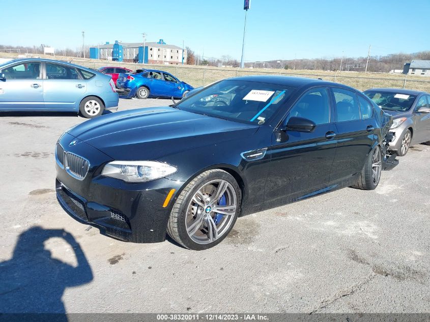WBSFV9C55DC772837 2013 BMW M5 - Image 2
