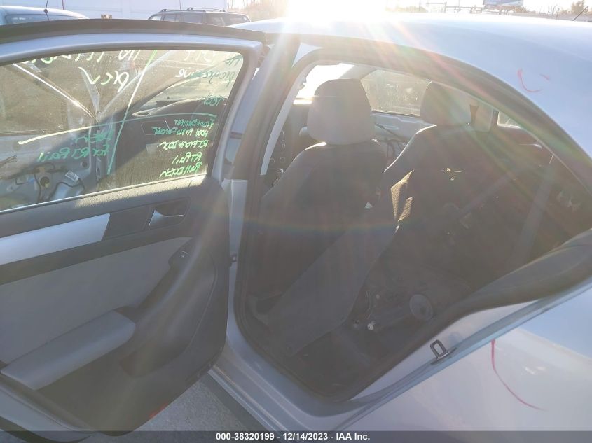 2013 VOLKSWAGEN JETTA HYBRID SEL 3VW637AJ4DM233106