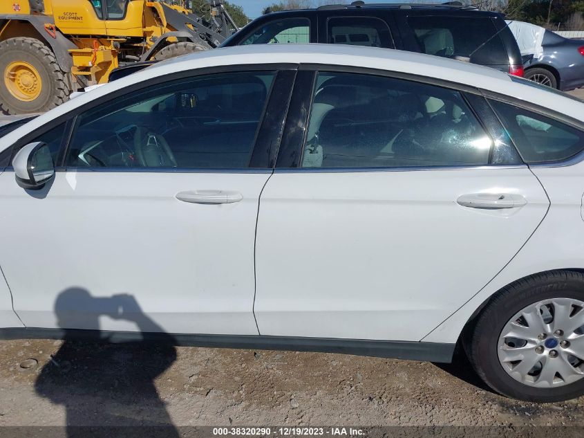 2014 FORD FUSION S - 3FA6P0G78ER265304