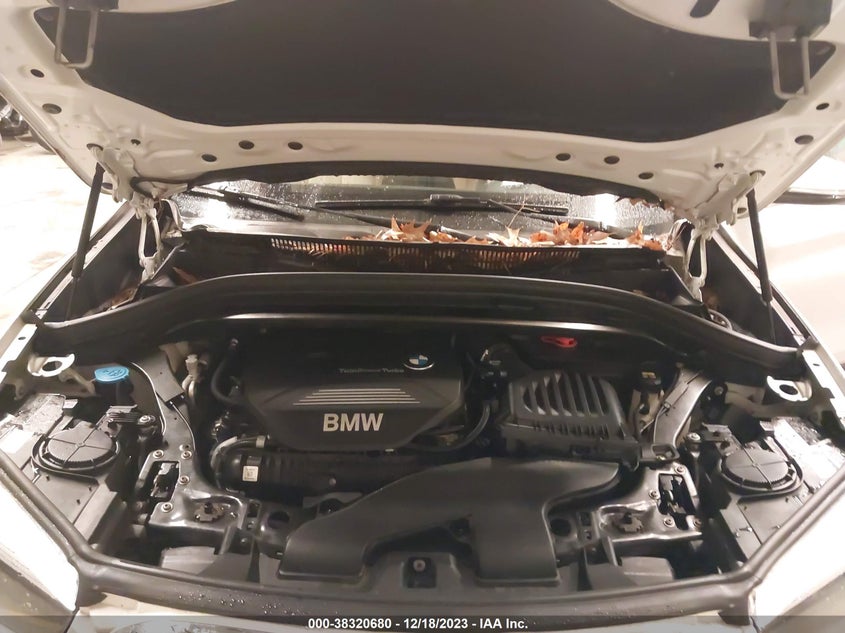 VIN WBXHT3C34H5F77944 2017 BMW X1 XDRIVE28I