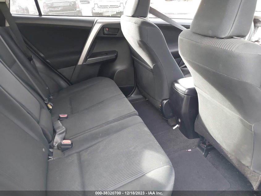 VIN JTMZFREV7HJ715975 2017 TOYOTA RAV4 LE