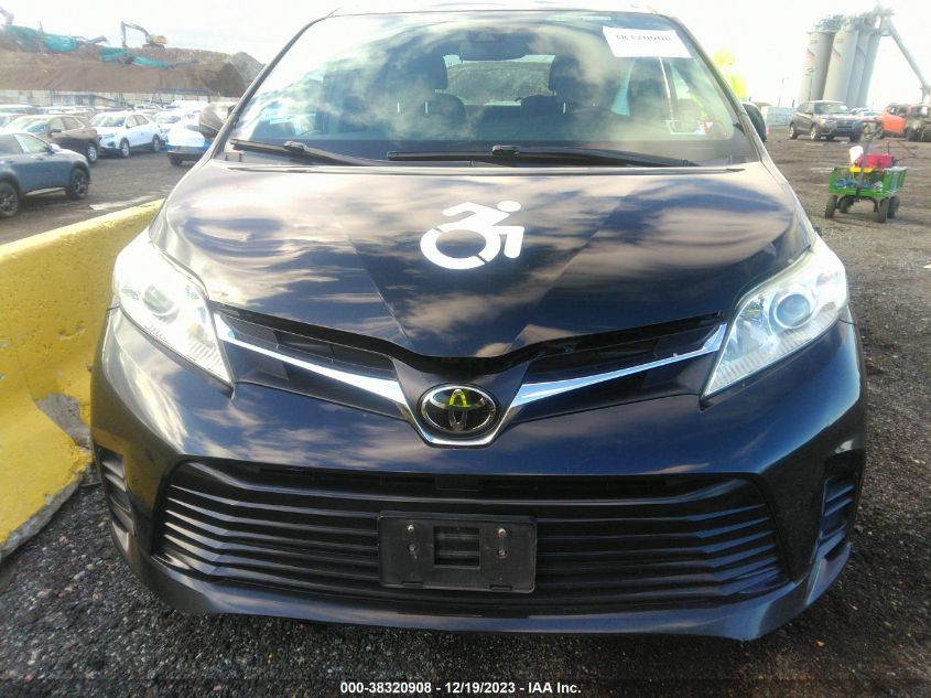 5TDKZ3DC3JS932342 2018 TOYOTA SIENNA, photo no. 12