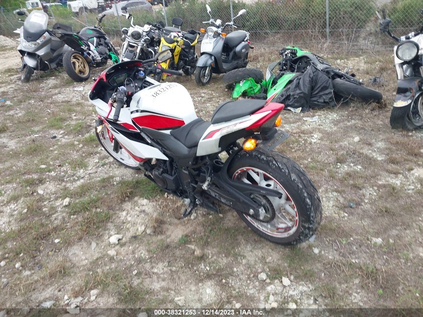 VIN MLHPC441XJ5500023 2018 HONDA CBR500 R