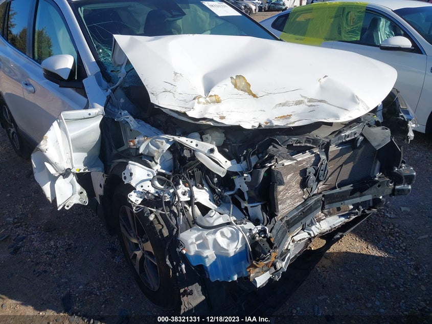 VIN JTMRFREV8JD254614 2018 TOYOTA RAV4 ADVENTURE/XLE