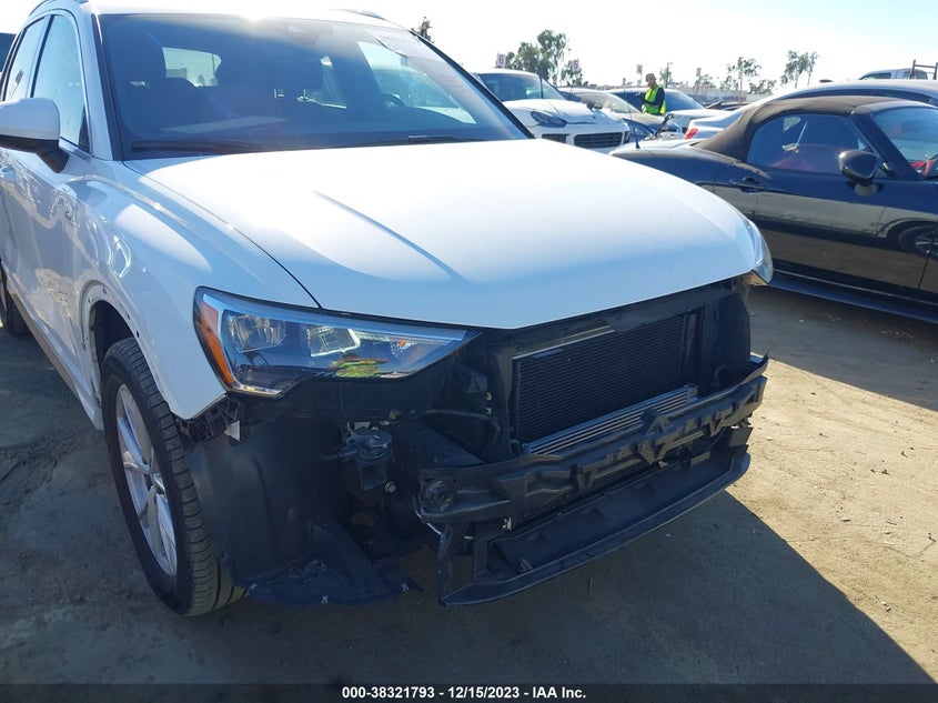 VIN WA1DECF37M1001033 2021 AUDI Q3 PREMIUM 45 TFSI S LINE QUATTRO TIPTRONIC